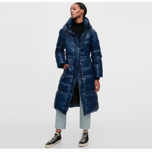 GAP Up-cycled Black Puffer Winter Coat, Large
